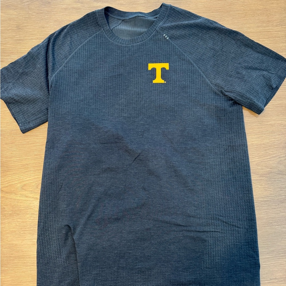 Men's Charcoal Tee with Tennessee Volunteer Logo